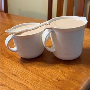 Tupperware Creamer and Sugar Bowl